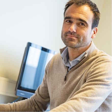 Jelle aan het werk Metaalbedrijf Diepenmaat
